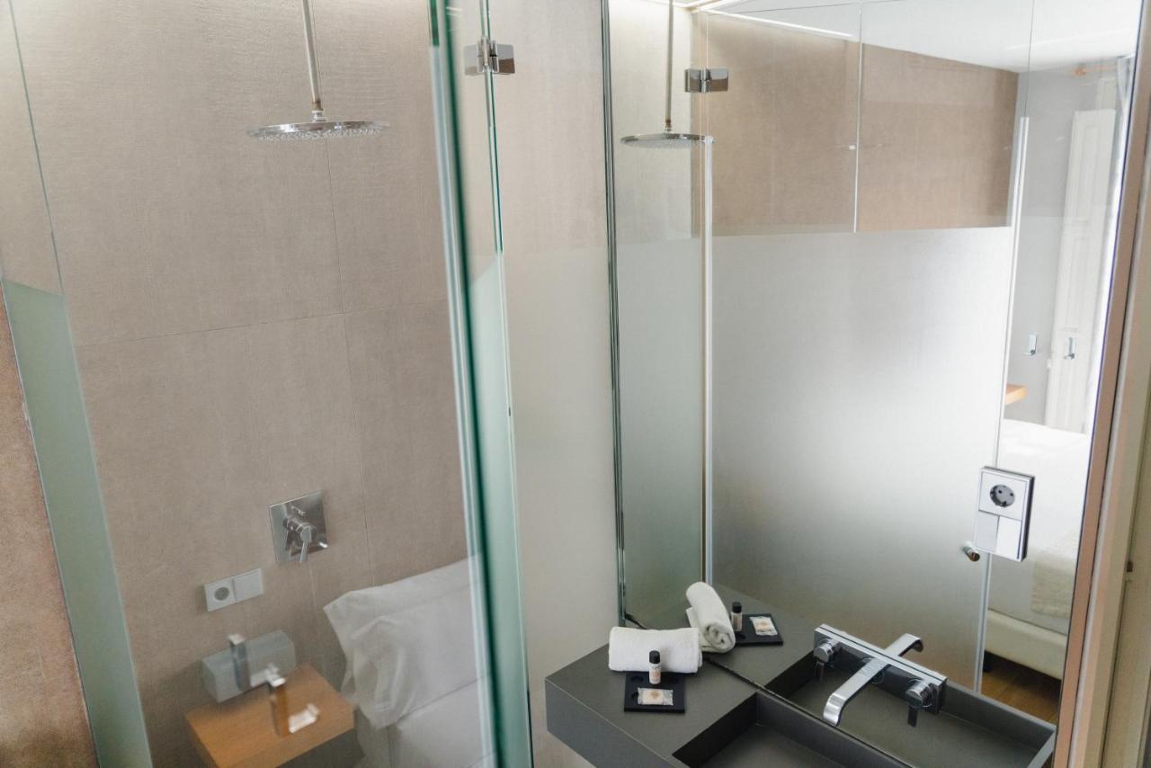 Deluxe Double or Twin Room,1089154165:JPEG